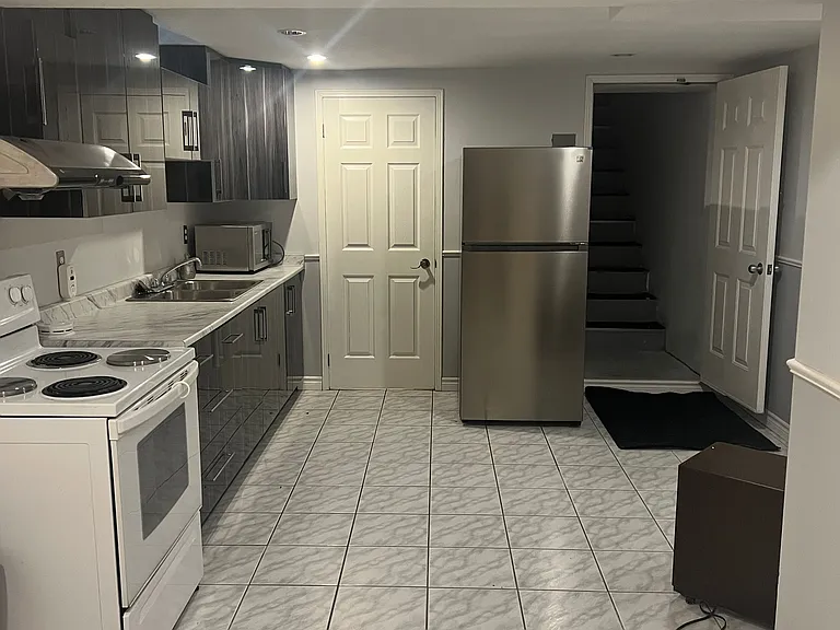 272 Nahani Way #BASEMENT — Photo 7