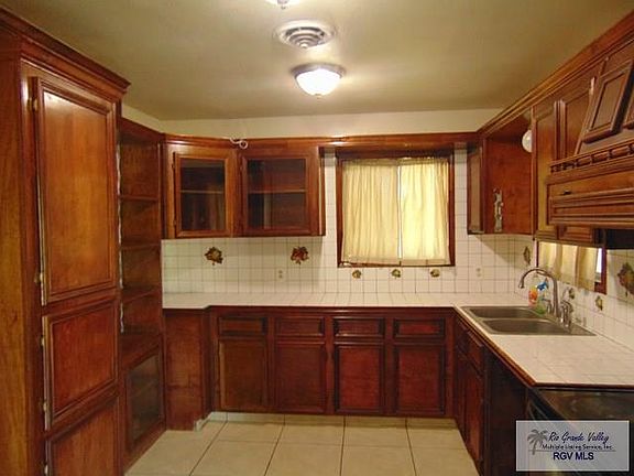 5th image of 955 Acacia Lake Dr