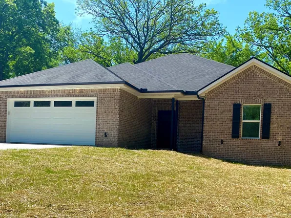 221 Dogwood St, West Fork, AR 72774