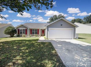 137 Bosburg Dr, Mooresville, NC 28115
