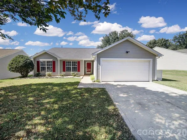 137 Bosburg Dr, Mooresville, NC 28115