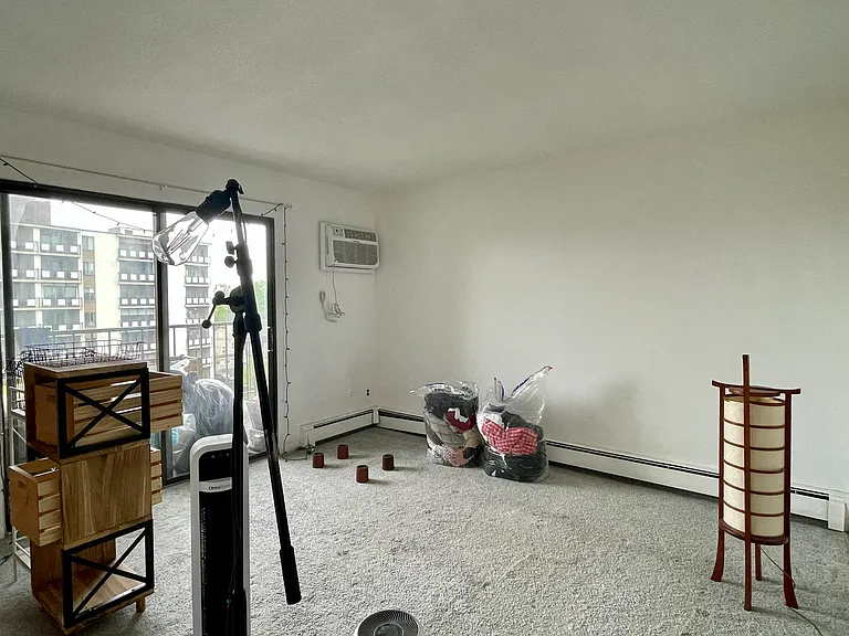 382 Massachusetts Ave — Photo 35