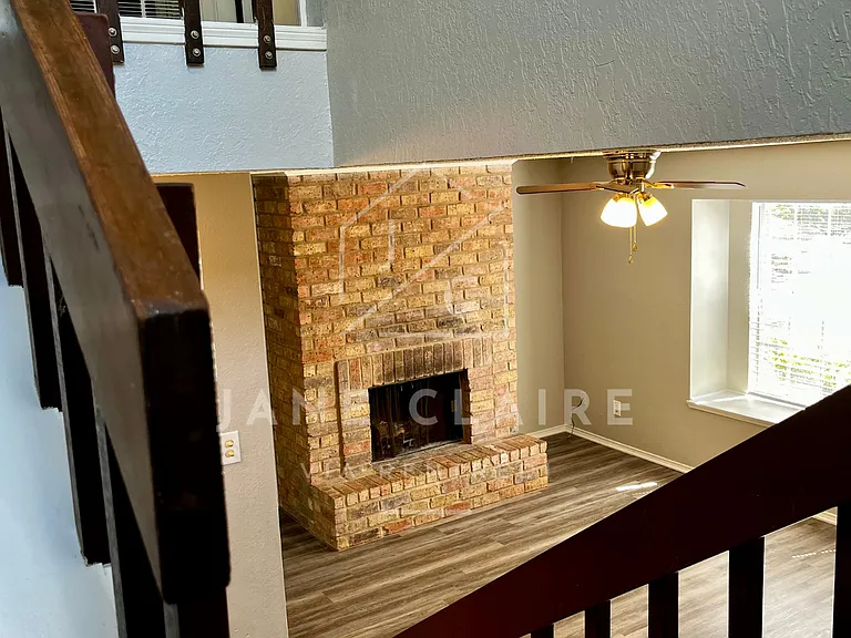 Mill Creek Cir — Photo 12