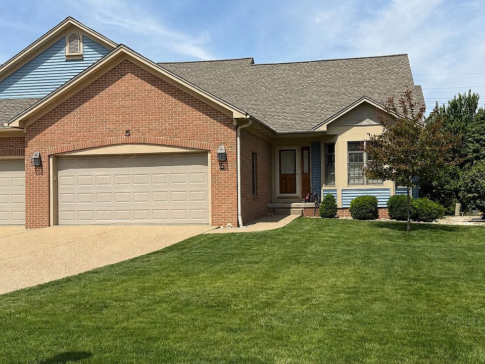 1st image of 5 Spruce Ct