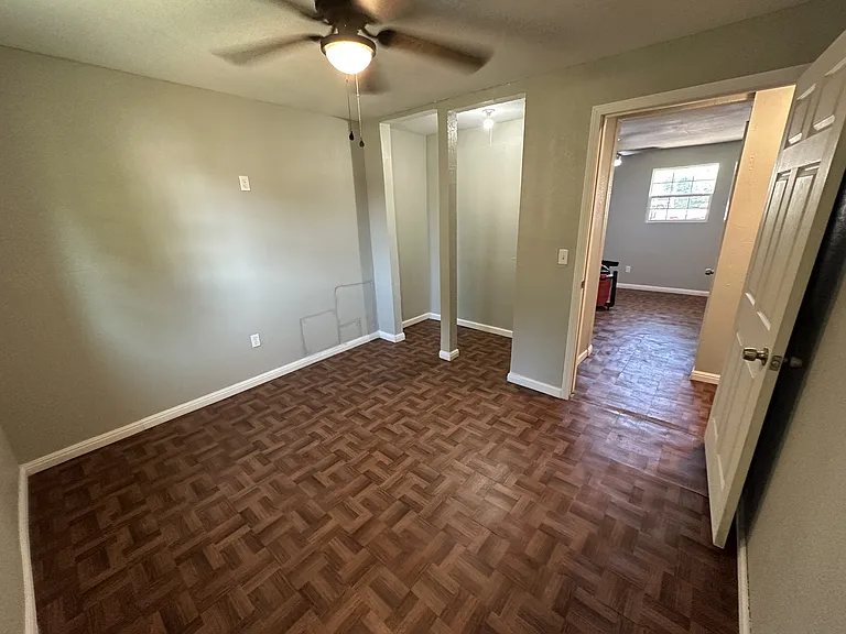 214 Wortham Dr — Photo 9