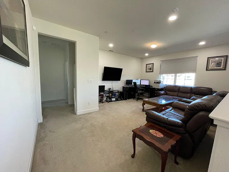 1323 Cow Ct — Photo 12