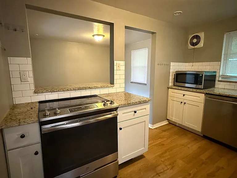 206 E Garden Rd — Photo 6
