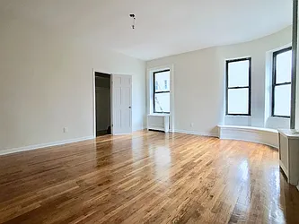 Rented by Sovereign Realty NYC