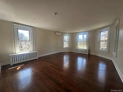 55 Sea Cliff Ave Photo 1