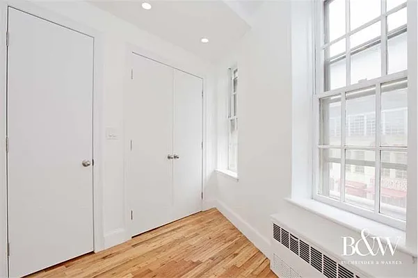 Rented by Buchbinder & Warren | media 10