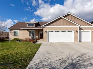 382 Shelter Grove Cir, Bozeman, MT 59718
