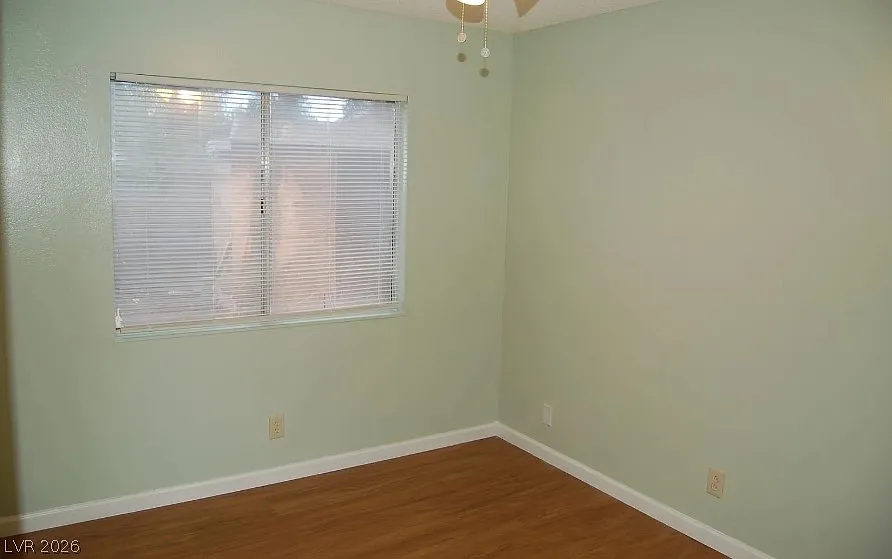 3 bed, 2.0 bath, 1337 sqft, $1,895 — Photo 4