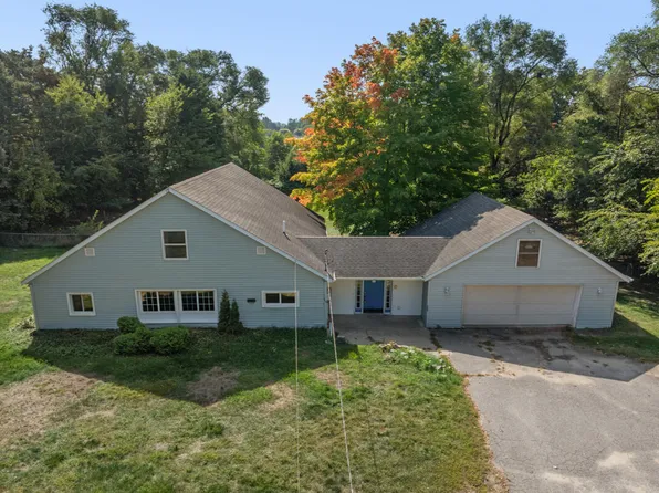 1818 52nd St SW, Wyoming, MI 49519