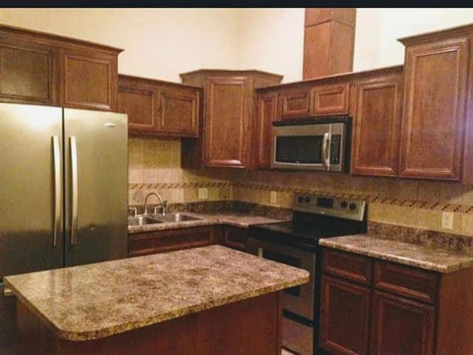 2nd image of 2314 E Galindo St