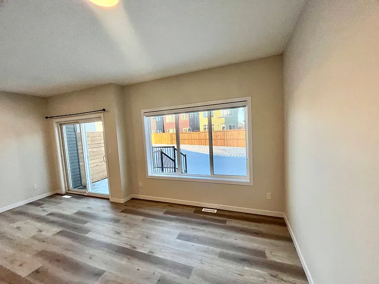2205 Muckleplum Cres SW #2205 — Photo 6