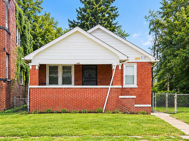 1st image of 285 E 148th Pl
