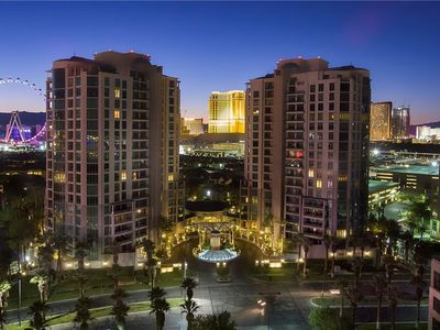1 Hughes Center Dr UNIT 308, Las Vegas, NV, 89169