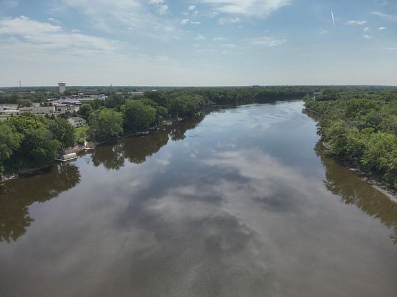 2nd image of Riverdale Dr NW