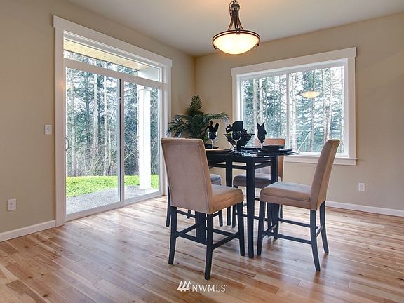 4th image of 1019 Lot 7 259th Street NW
