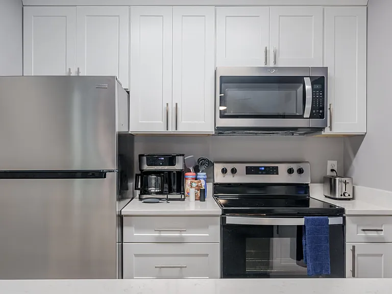 124 Elm Ave SE #3C — Photo 8