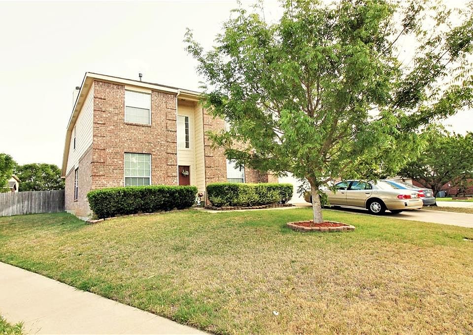 1st image of 332 Sun Meadow Ln