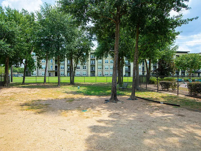 Highpoint at Cypresswood — Photo 13