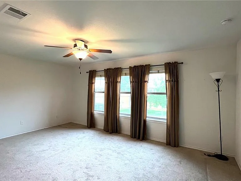 813 Oatmeal Dr — Photo 7
