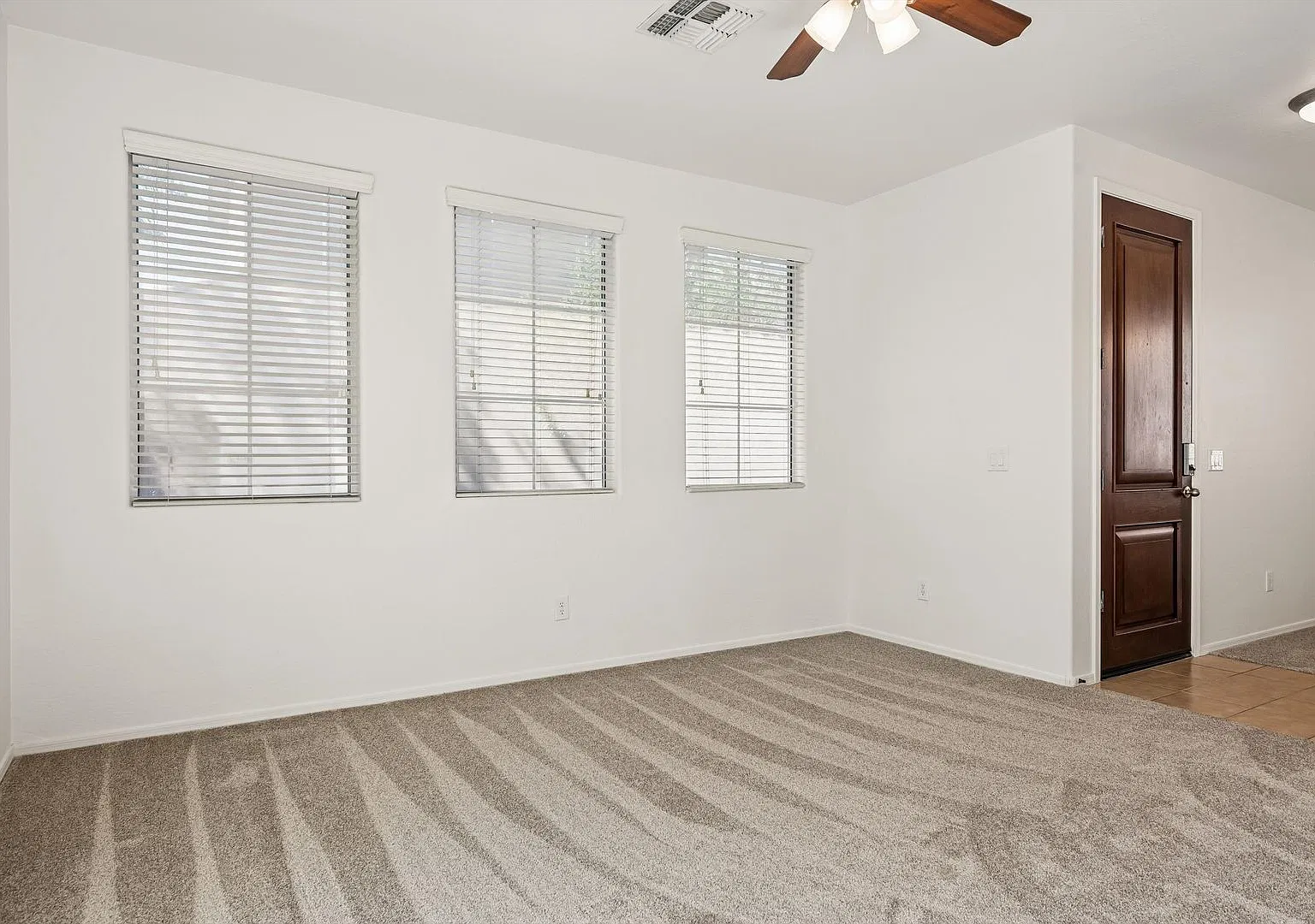 Carla Vista Dr 4256 E — Photo 4
