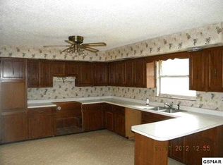 1908 E Union Valley Rd, Seymour, TN 37865