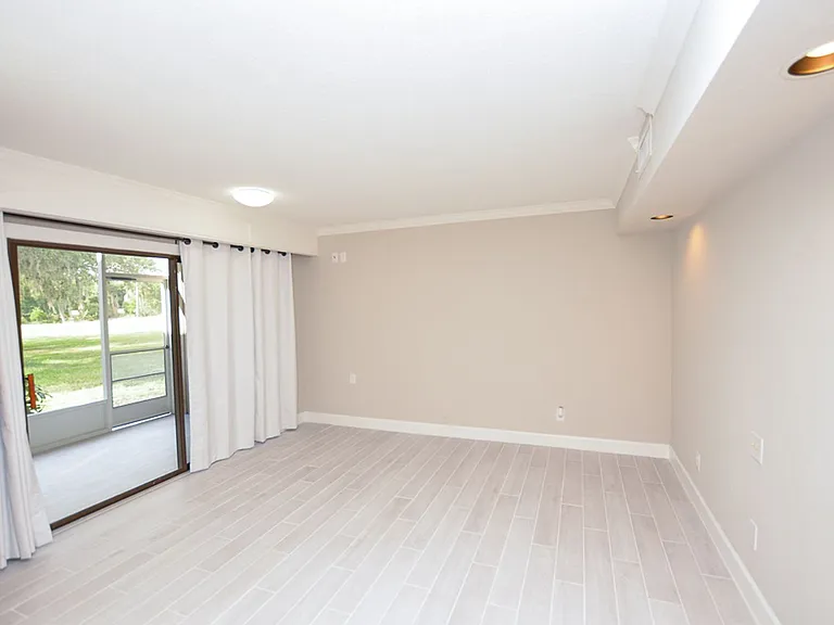 622 Olde Camelot Cir #3212 — Photo 21