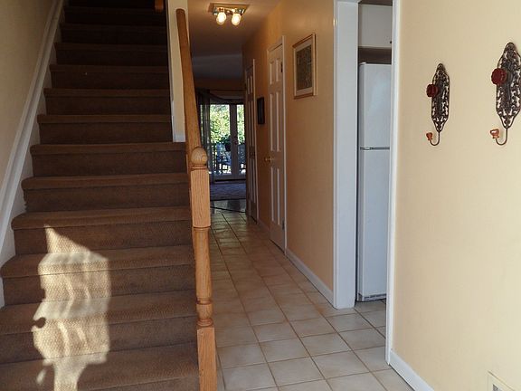 ENTRY WITH CONVENIENT COAT CLOSET