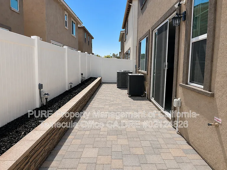 28235 Ashtree St — Photo 7