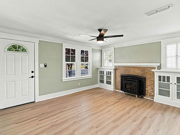 5th image of 912 6th St