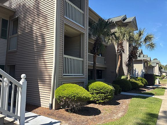 2nd image of 23 Pinehurst Ln