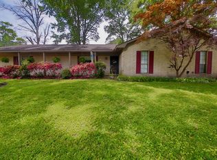 900 Oakdale Dr, West Memphis, AR 72301