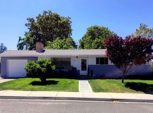 1125 N Irving Pl, Kennewick, WA 99336