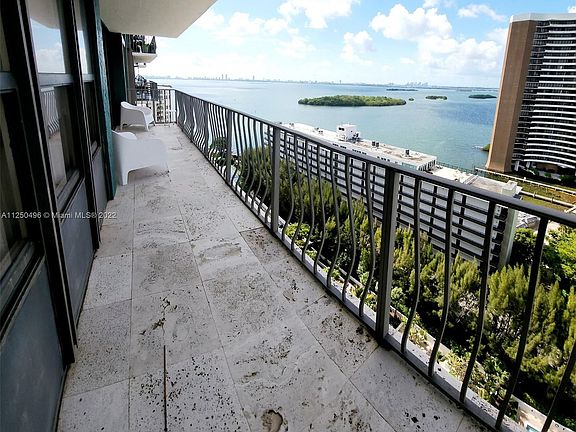 2nd image of 780 NE 69th St APT 1705