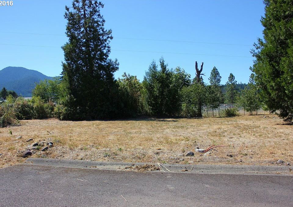 1st image of Christel Ln