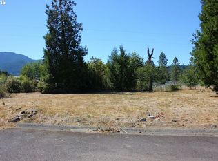 Christel Ln, Oakridge, OR 97463