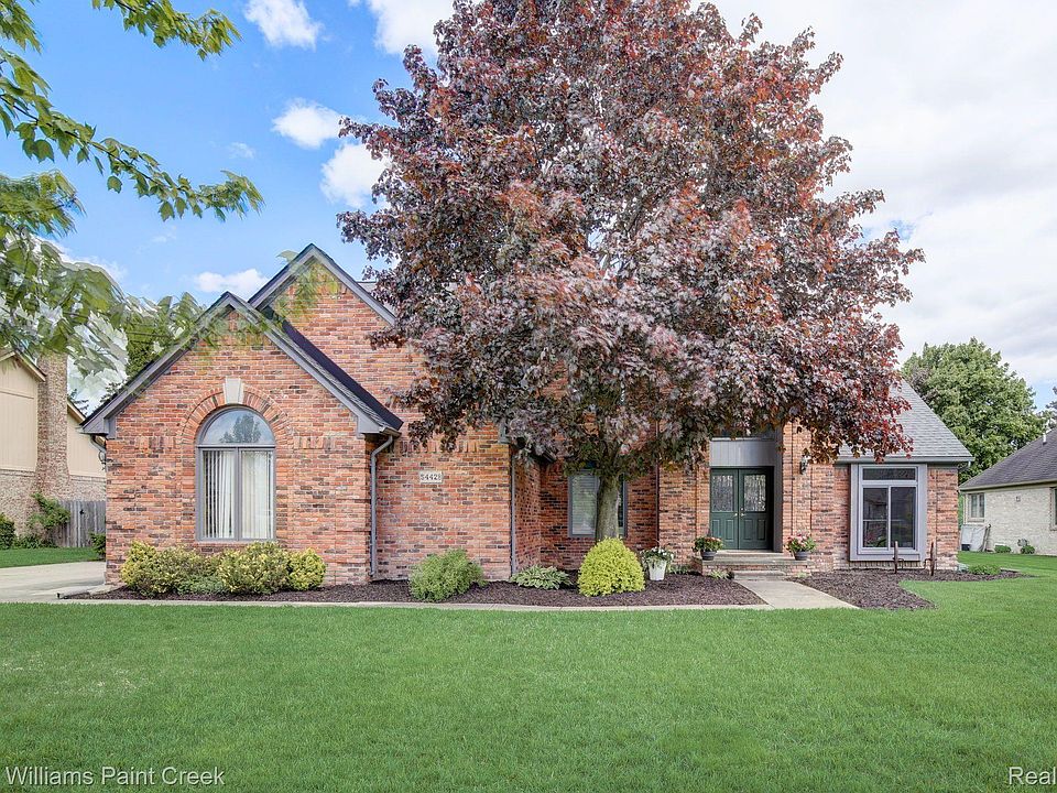 1st image of 54428 Burlington Dr