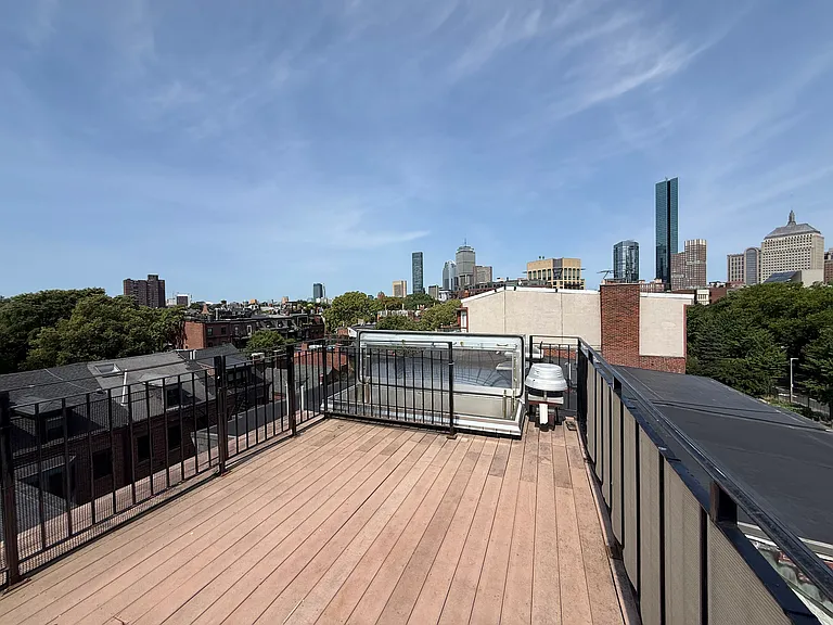 7 Dwight St #5 — Photo 26