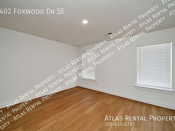 5th image of 4402 Foxwood Dr