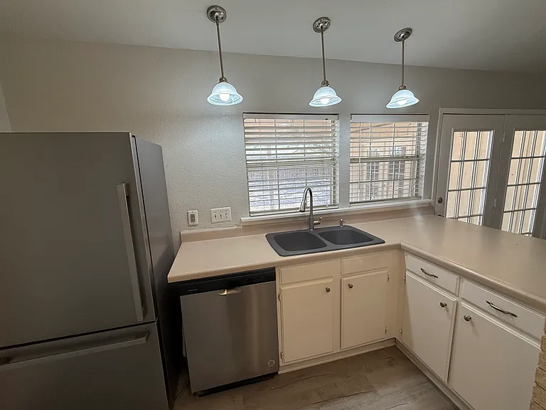 12410 La Lira Dr — Photo 6
