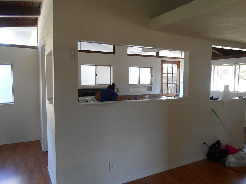 2nd image of 8000 Aura Ave