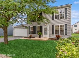 1744 Wild Flower Ln, Aurora, IL 60504