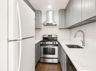 21-09 25th Rd #2, Astoria, NY 11102