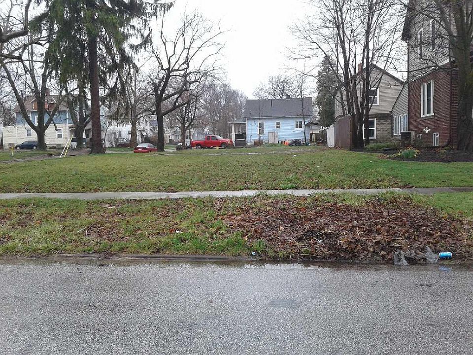 2nd image of 1047 Hamilton Ave