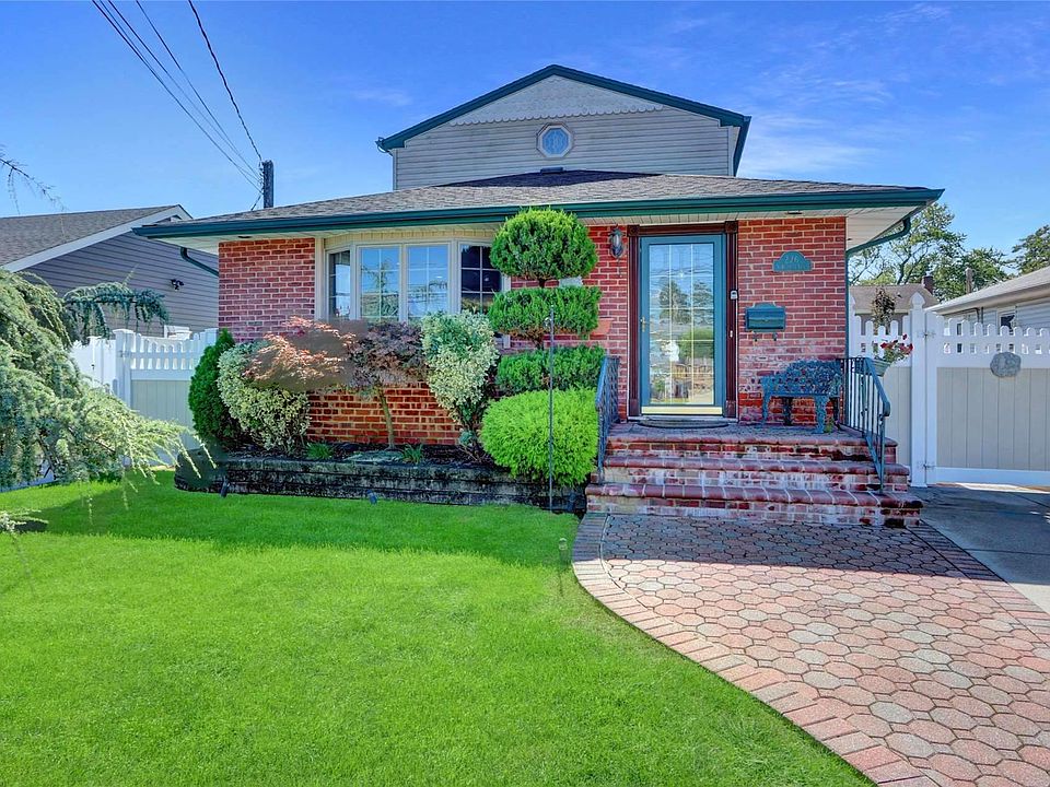 226 N Richmond Avenue, Massapequa, NY 11758 Zillow
