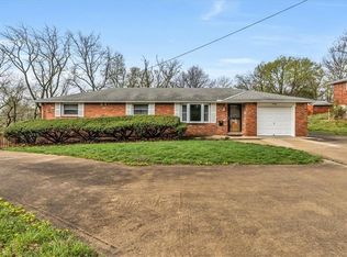 105 Nashua Rd, Liberty, MO 64068