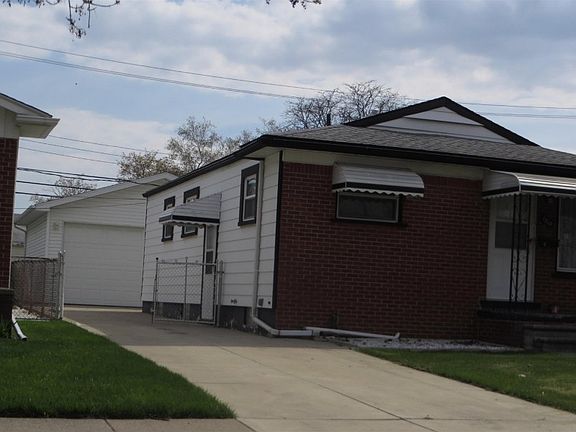 3rd image of 1939 Pagel Ave